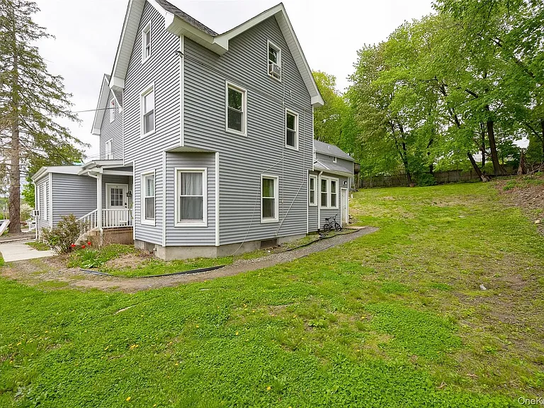 39 Fowler Ave #1 — Photo 11