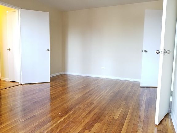 4th image of 4360 Baychester Ave APT 3G
