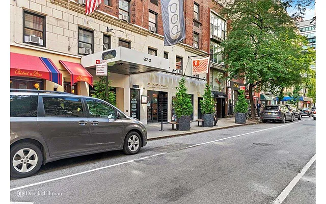 Rented by Douglas Elliman | media 17