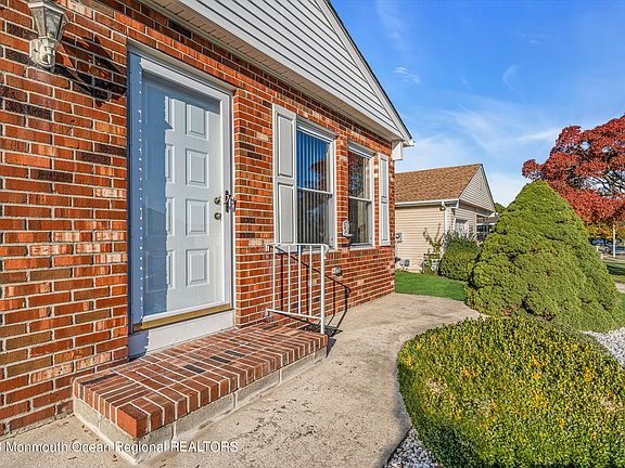 4th image of 36 Canterbury Lane