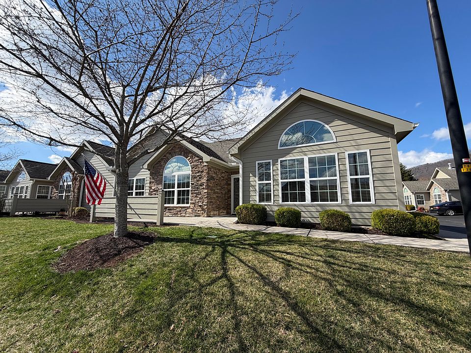 1st image of 5454 Orchard Villas Cir