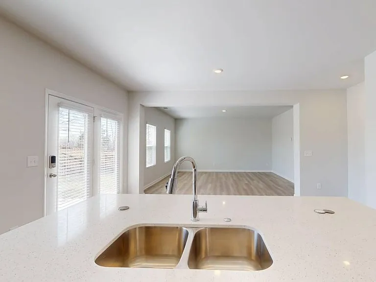 Quinn Residences at Snapping Shoals — Photo 42