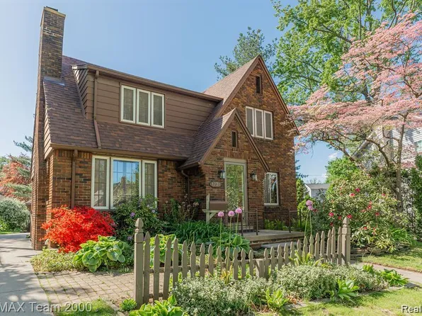 1731 Beaver St, Dearborn, MI 48128