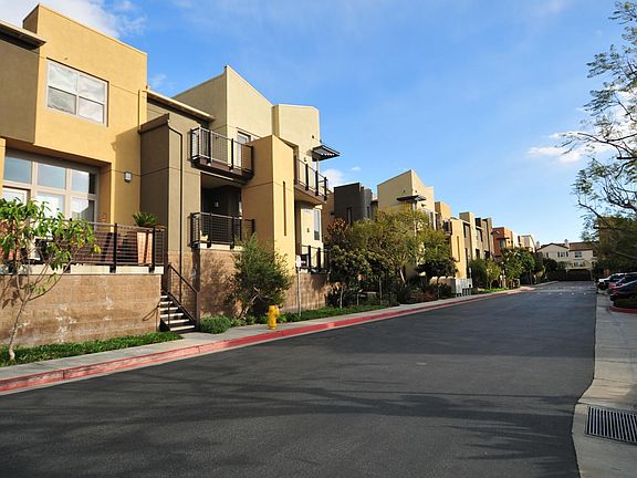 2nd image of 5404 W 149th Pl Unit 12