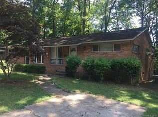 526 Camrose Dr, Charlotte, NC 28215