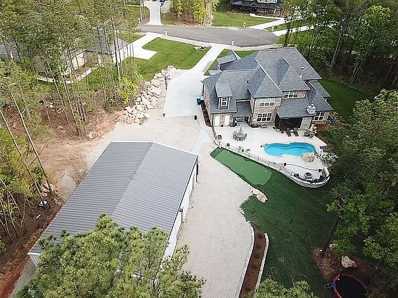 4th image of 5932 Legacy Ln