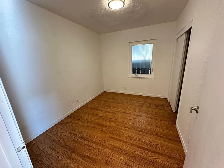 1380 Hearst Ave — Photo 6