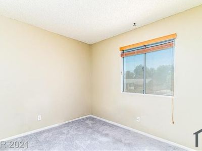 592 Blue Lagoon Dr, Las Vegas, NV, 89110