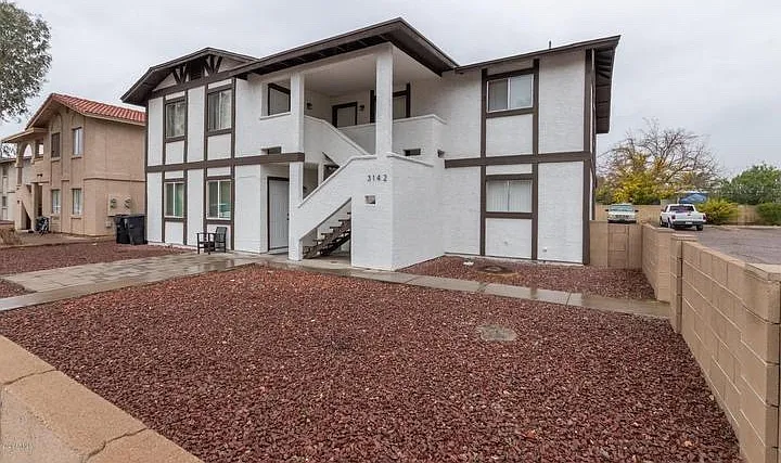 2 bed, 900 sqft, $1,199 — Photo 4