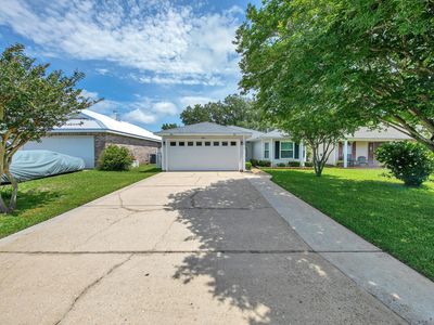 482 Rush Park Cir, Mary Esther, FL, 32569