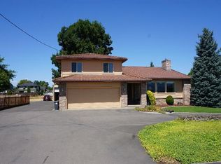 1704 Beall Ln, Central Pt, OR 97502