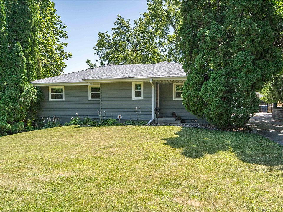 1st image of 212 Pleasant View Dr