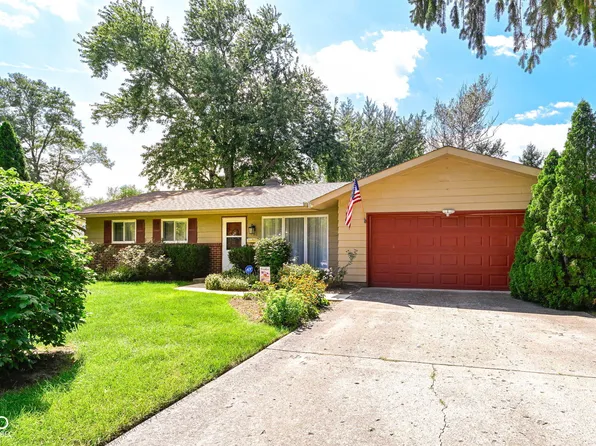 136 Lantern Ln, Carmel, IN 46032