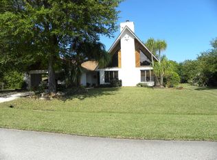 1679 SW Sylvester Ln, Pt Saint Lucie, FL 34953