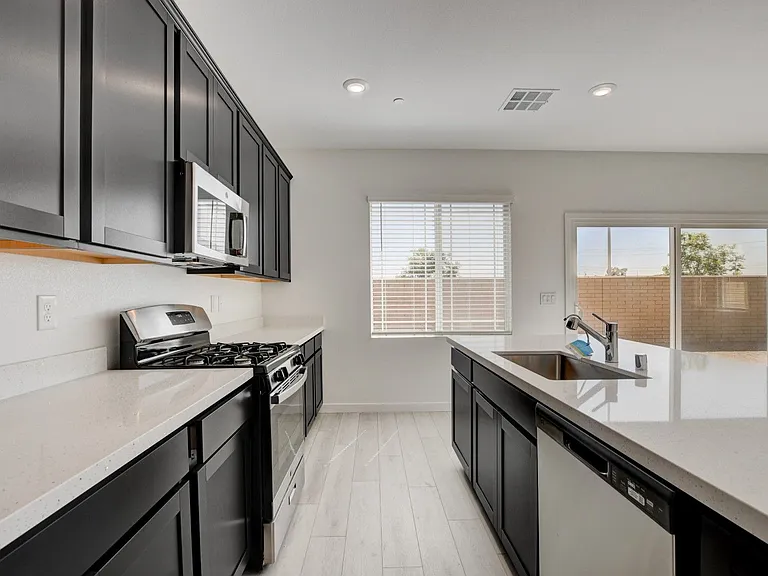 345 Isla Enclave Way — Photo 18