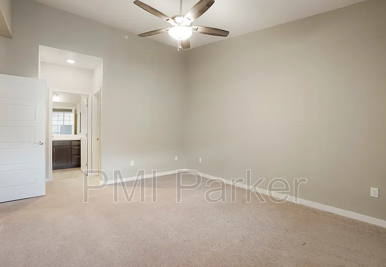 9185 Wilde Ln #302 — Photo 14