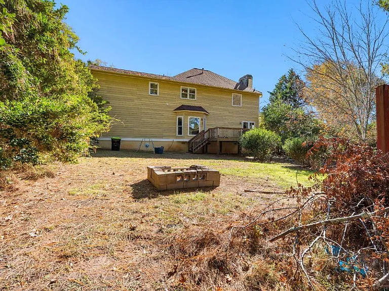 255 Woodstream Dr — Photo 10