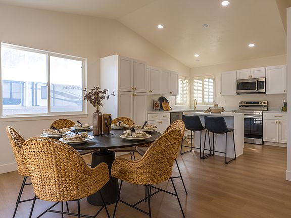 3rd image of 1344 W Bristol Ridge Rd