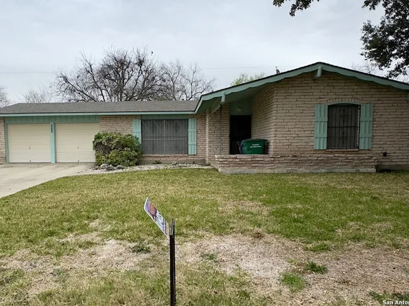 4927 HERSHEY DR, San Antonio, TX 78220