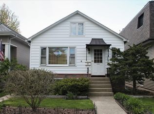 5724 N Melvina Ave, Chicago, IL 60646