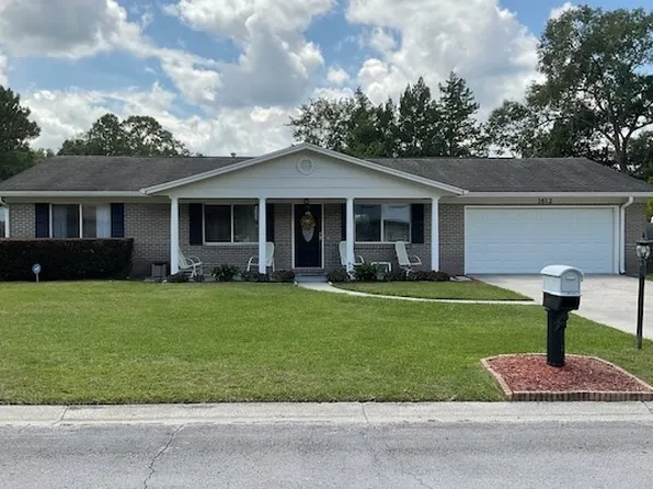 1612 SW Saint James Ct, Lake City, FL 32025