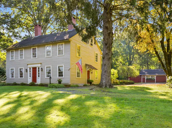96 Putnam Road, Pomfret, CT 06359