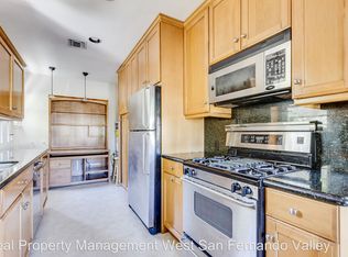 8961 Yolanda Ave, Northridge, CA 91324