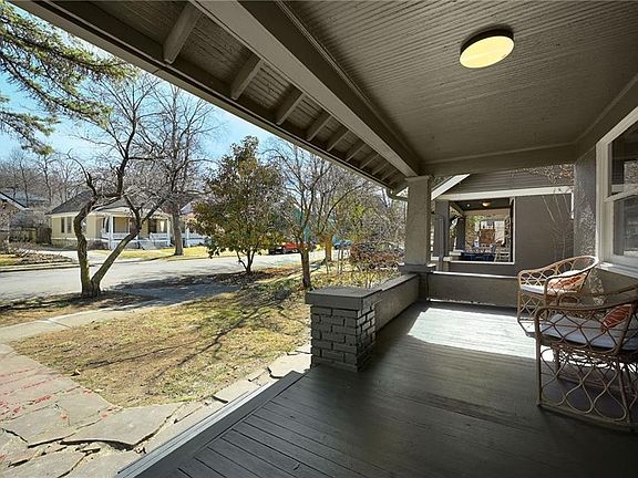 2nd image of 4032 Holmes St