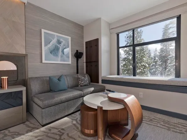 50 Hillside Dr #409, Mammoth Lakes, CA 93546