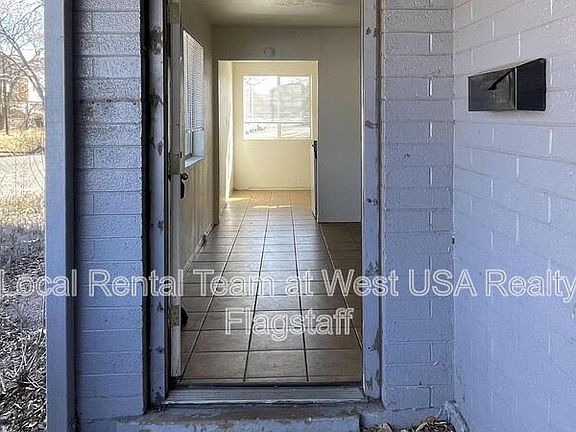 3rd image of 117 E Ellery Ave #1