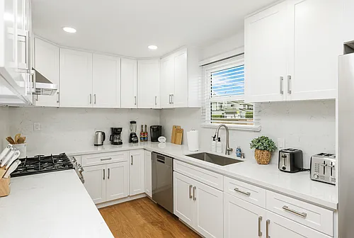 902 Alene Cir #A Photo 1