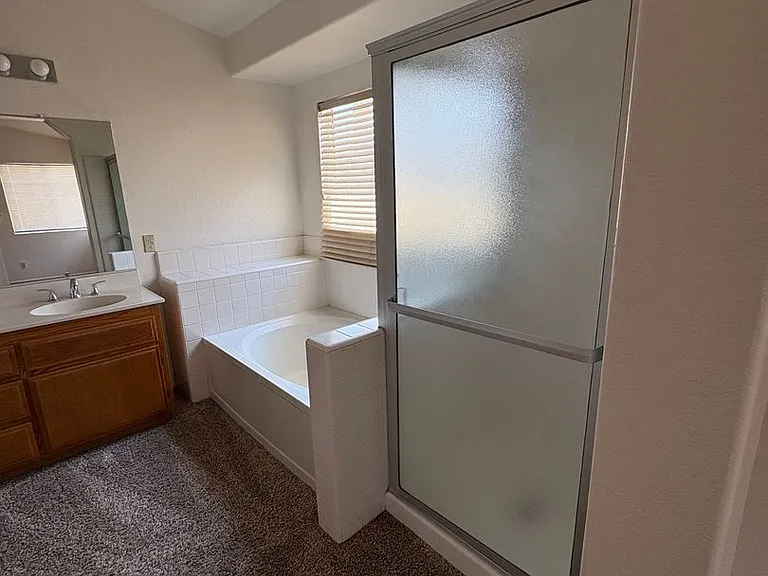 14333 La Crescenta Ave — Photo 24
