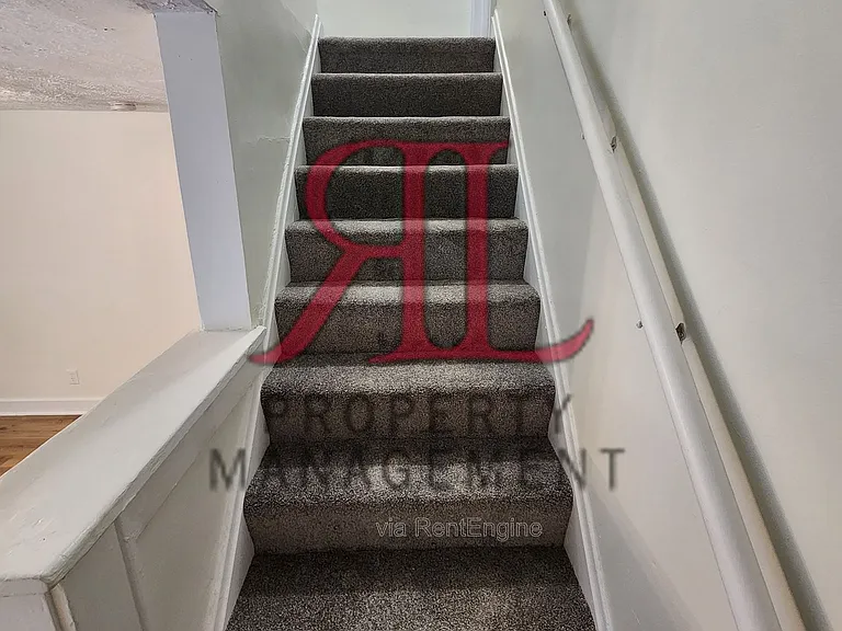 663 Ann St — Photo 17