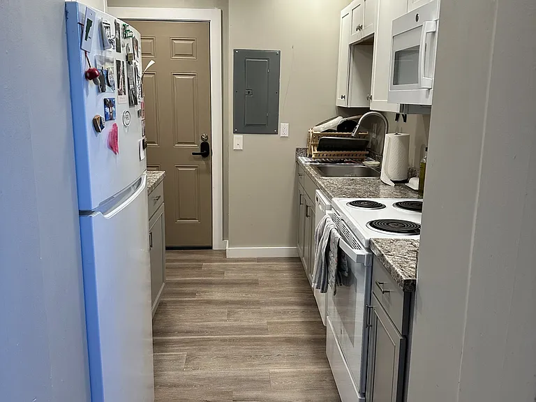43 S Williams St #2 — Photo 2