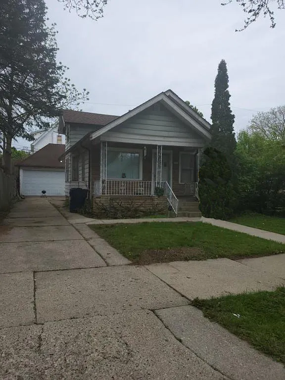 2463 N 54th St photo 1