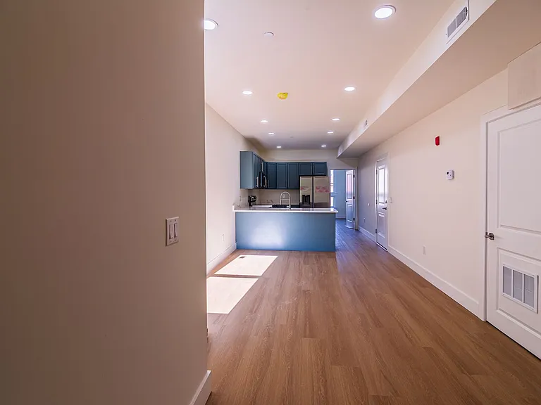 808 N Preston St — Photo 15