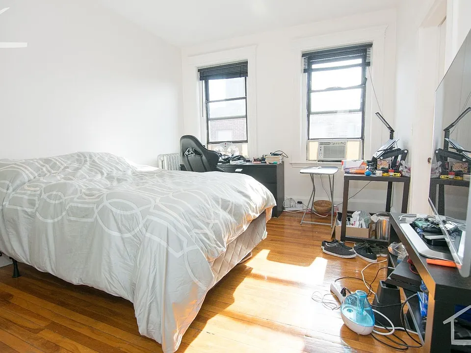 1254 Commonwealth Ave #24A