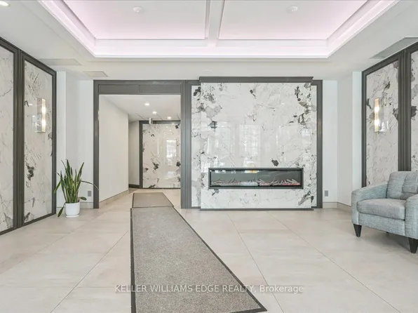 2325 Central Park Dr #507, Oakville, ON L6H 0E2