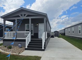 741 Hollow Ln, Canyon Lake, TX 78133