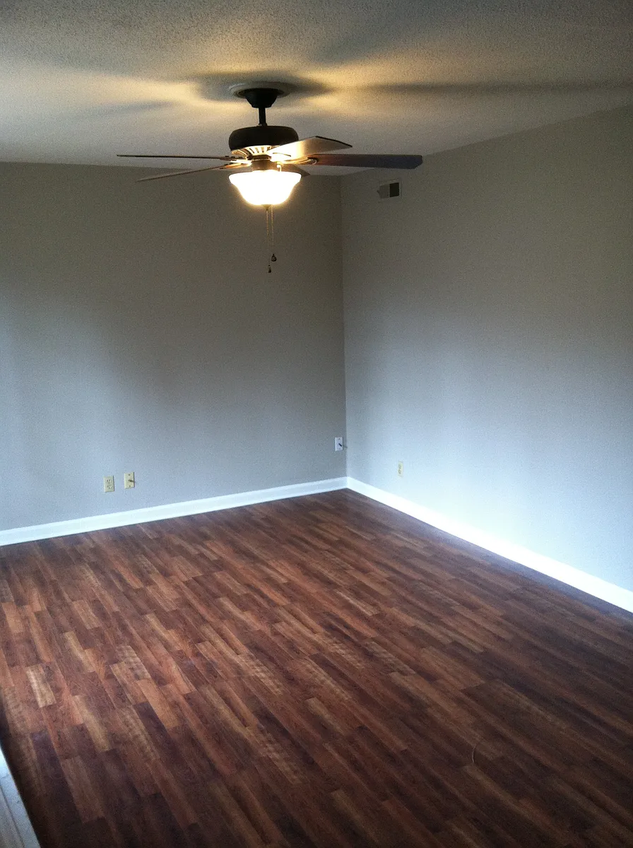 Building Photo - 748 Marley Way #748