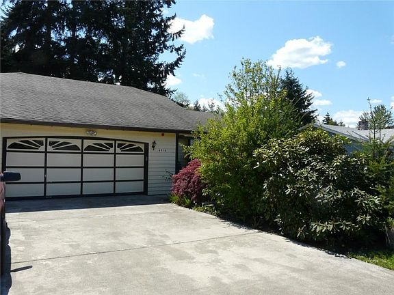 2nd image of 4916 231st Street Ct E