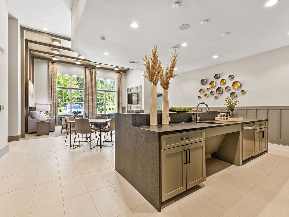 Langley Pointe Apartments | Resident Lounge