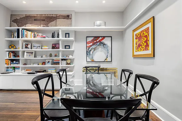 Sold by Compass | media 1