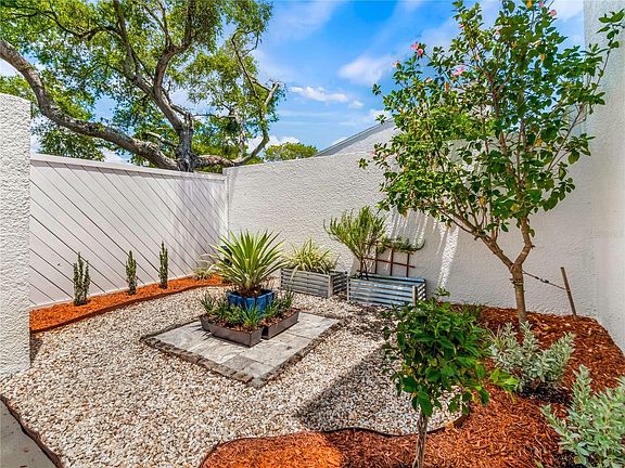 5th image of 14103 Cypress Cir