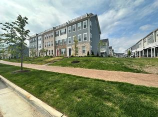 1668 Dunnington Pl, Dumfries, VA 22026