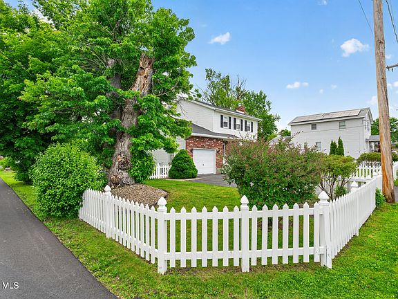 3rd image of 817 14th Street