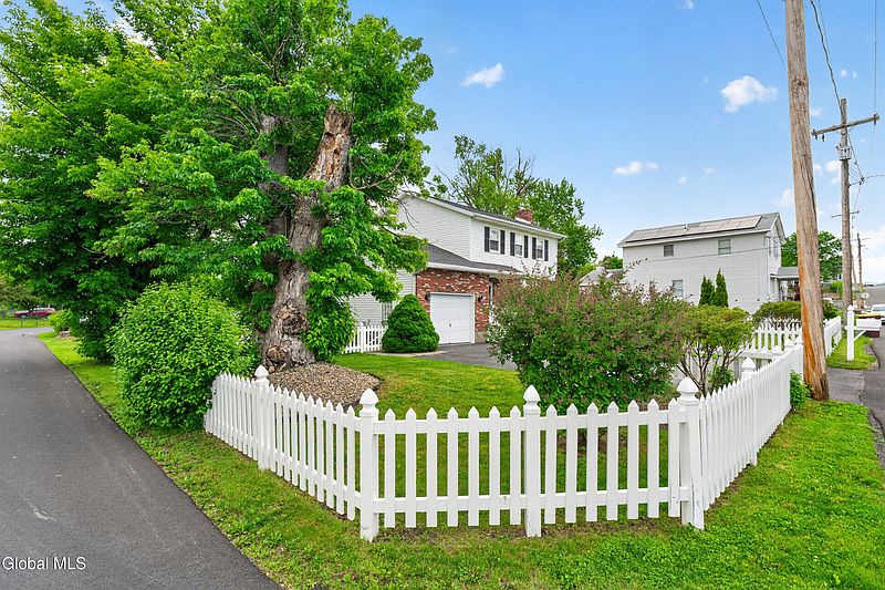 3rd image of 817 14th Street