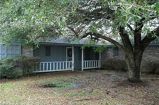 5th image of 3307 Queen Elizabeth Dr
