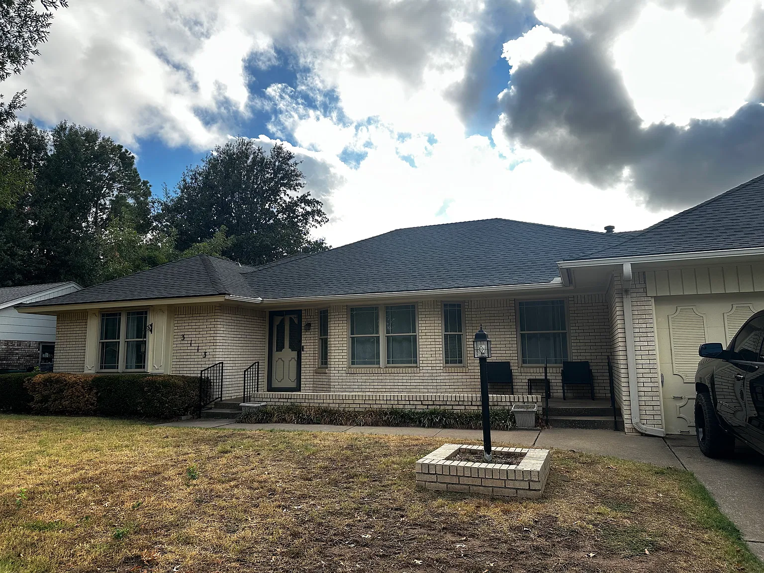 3 bed, 1866 sqft, $1,900 — Photo 1