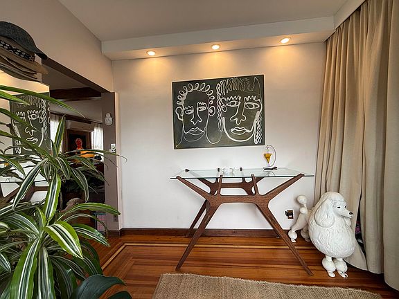 5th image of 799 2nd St